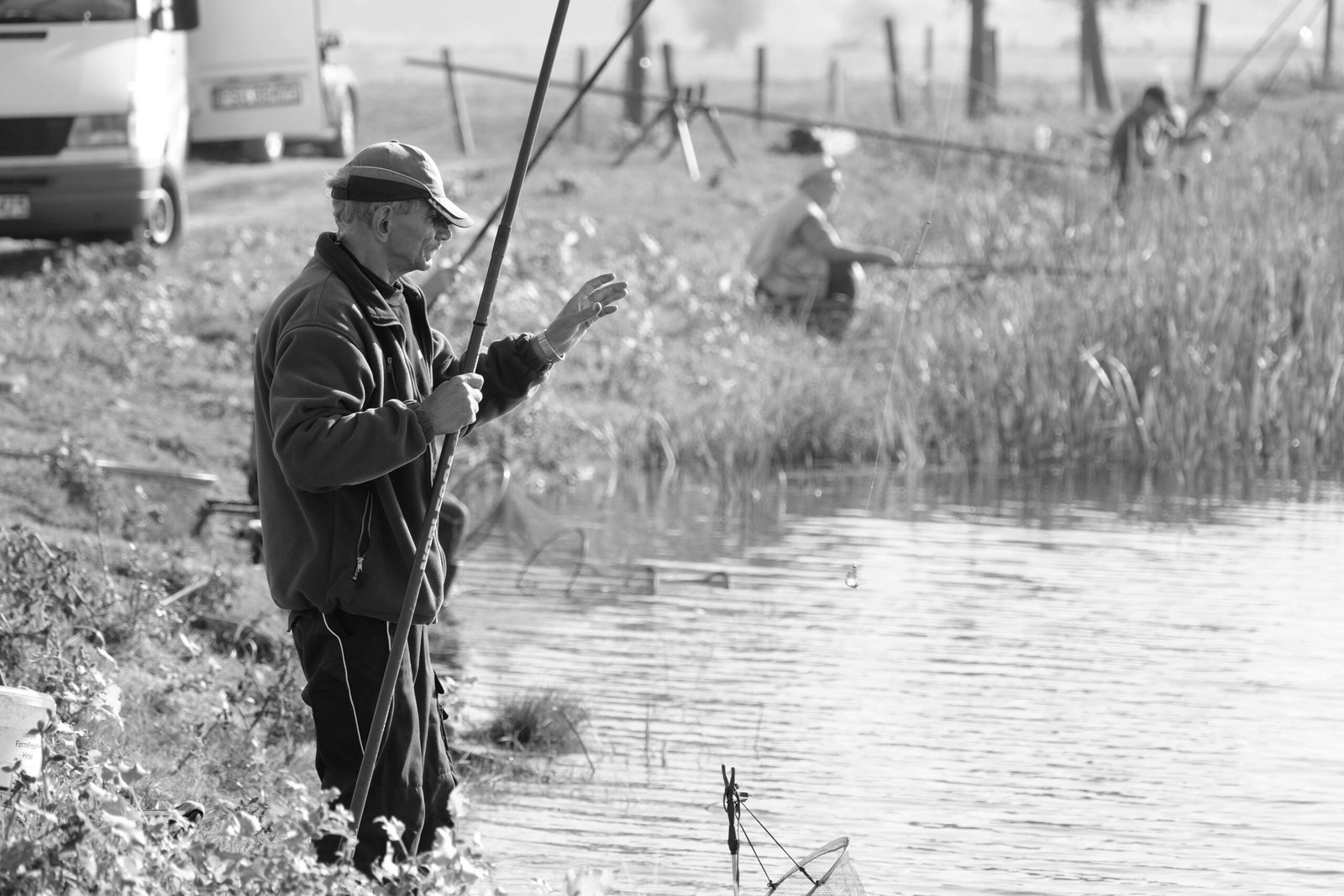 Comment choisir le meilleur équipement de pêche en ligne pour maximiser ses résultats